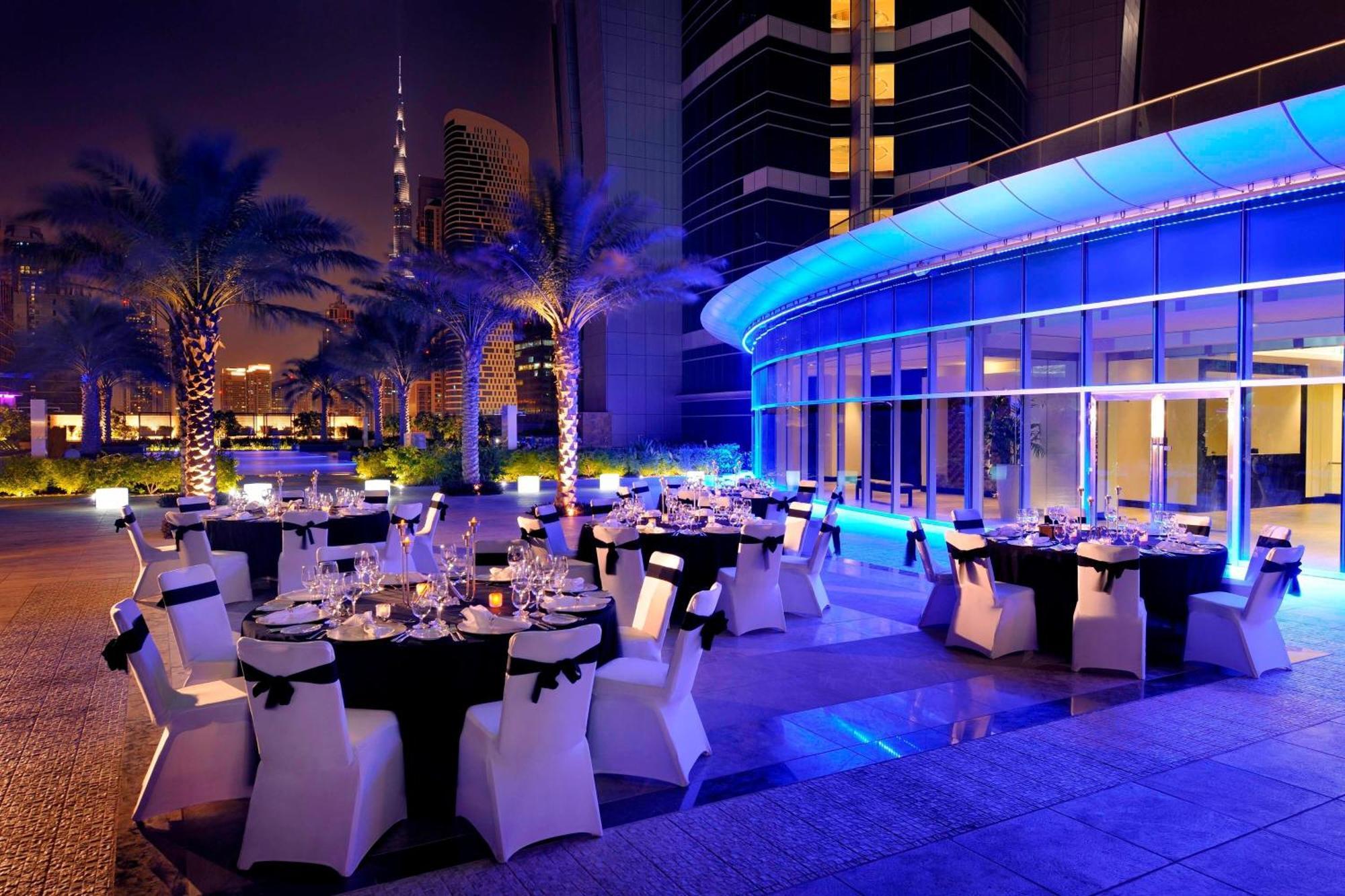 Jw Marriott Marquis Hotel Dubai Exterior photo